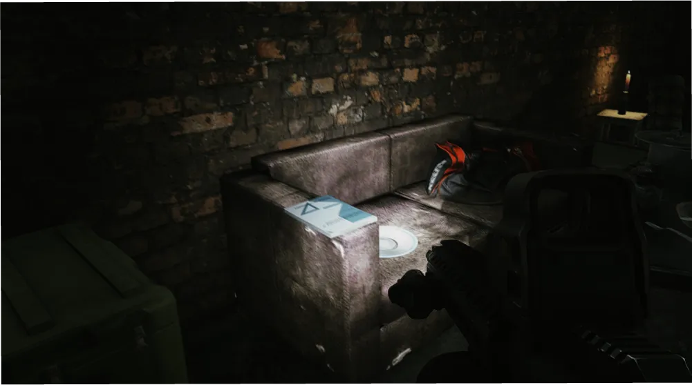 Fortress Couch document spawn screenshot on Customs