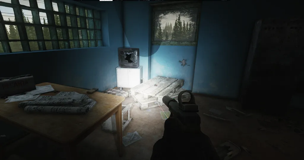 Metal Workshop Pallets document spawn screenshot on Customs