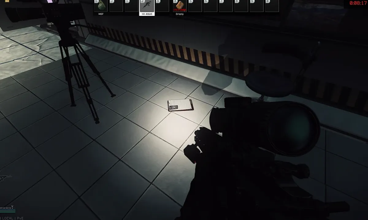Black Floor document spawn screenshot on The Lab