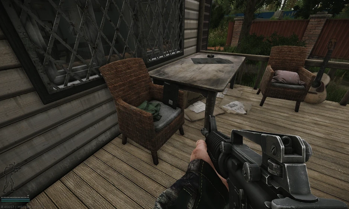 Cottage Back Door document spawn screenshot on Shoreline